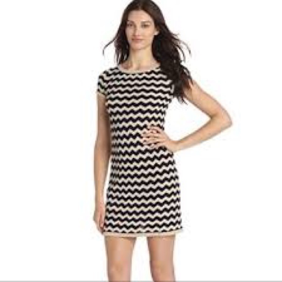 EUC Lilly Pulitzer Santana Dress Size XS - Picture 1 of 2